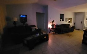 Bedroom Four Minutes From Beach